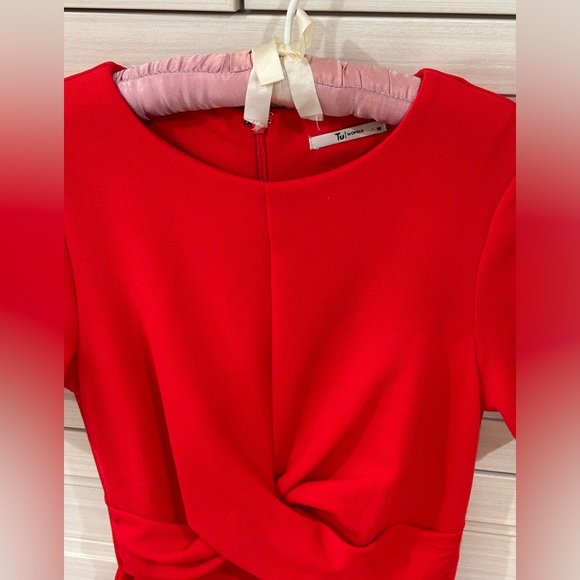 Red Twist Dress—UK 10 (Fits USA XS) - Picture 5 of 9